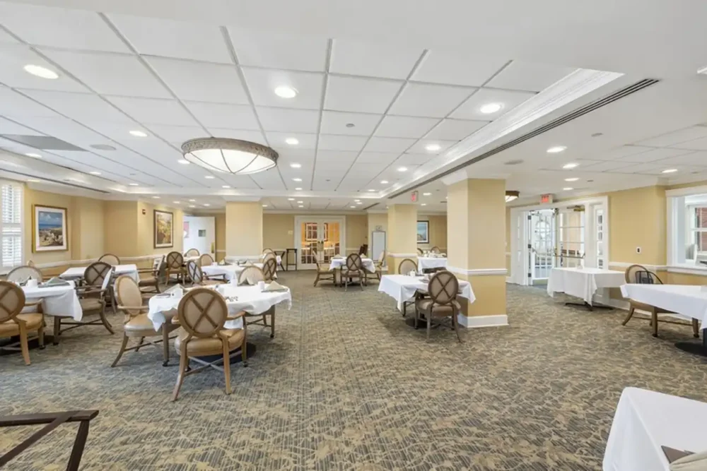 Community Dining Room - Assisted Living
