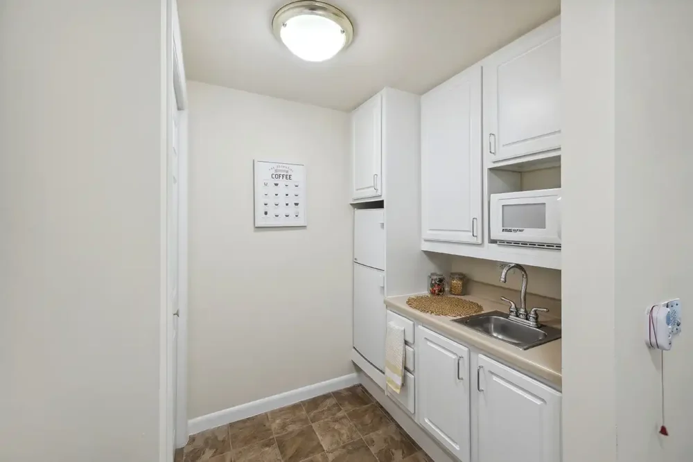 Model One Bedroom Apartment Kitchenette – Assisted Living